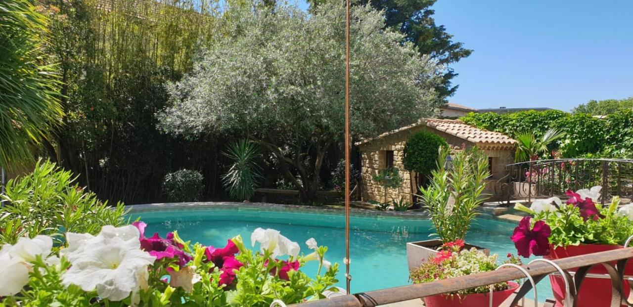 Villa Solary Le Pontet  Exteriör bild